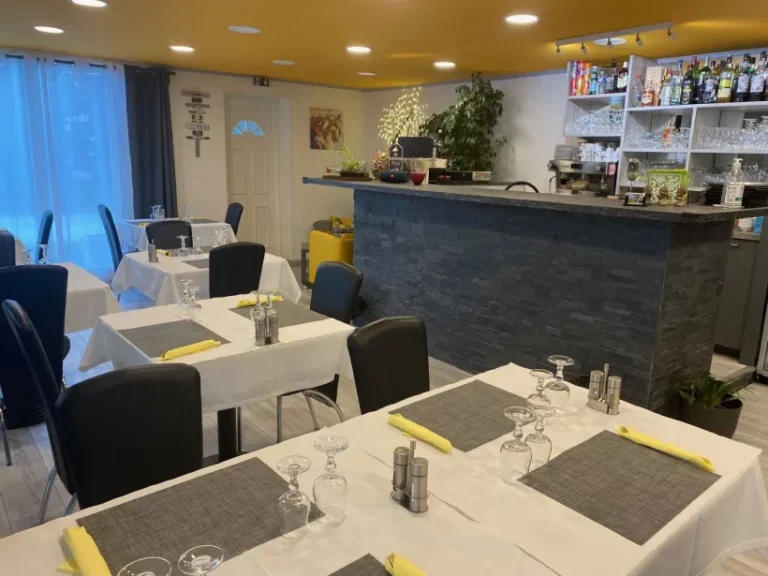 Hotel La Chaumiere Hotel Restaurant A Marseillan Plage Restaurant La Chaumiere 4